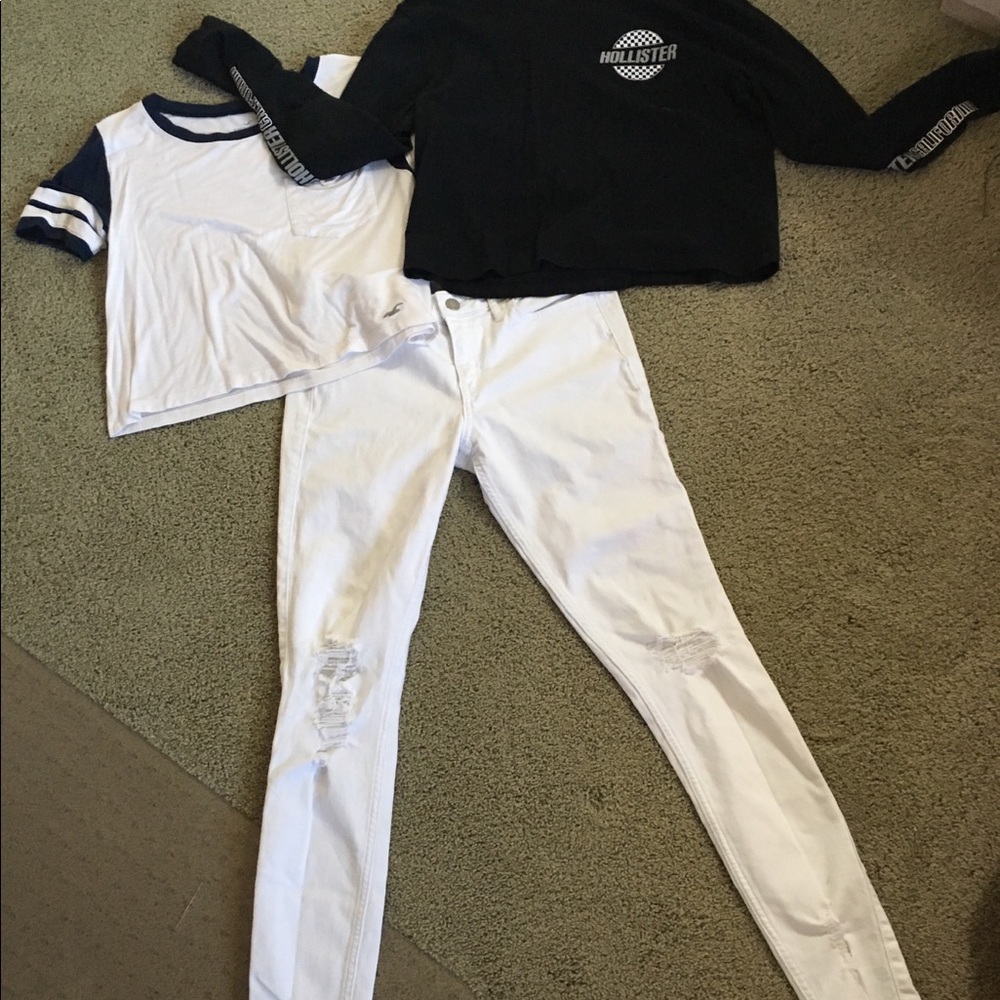 A bundle of 2 Hollister tees and one Jean.